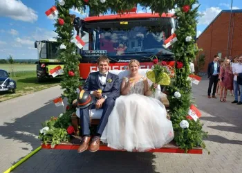 Kamerad Christian Hunzelar heiratet