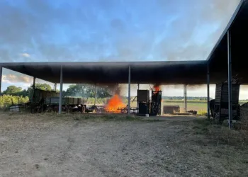 Feuer auf Bauernhof
