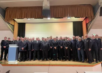 Gruppenfoto Geehrte und Beförderte
