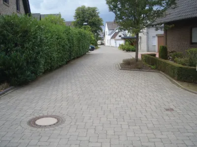 Symbolbild Straßen und Wegekonzept Symbolbild Straßen und Wegekonzept