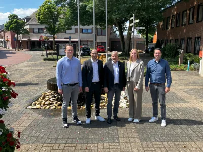 Vertreter der Gemeinde Uedem und der evety GmbH Vertreter der Gemeinde Uedem und der evety GmbH