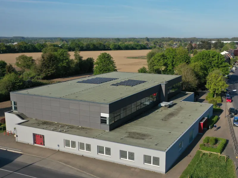 Zweifachturnhalle aus der Vogelperspektive